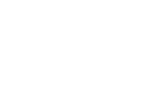 Animateur et DJ derrière les platines